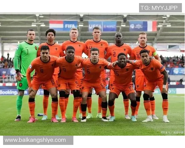 荷兰足球队明星球员盘点与他们的辉煌成就解析